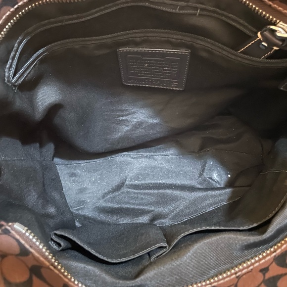 Coach Logo Print Brown Tote Hanndbag - Picture 15 of 16